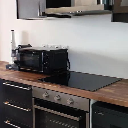 Apartment Charmant T2 Neuf Au Lavandou, Proche Plages Et Centre, 4 Couchages, Parking, Clim, Terrasse - Fr-1-677-33 *