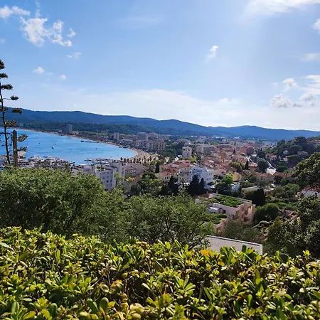 Charmant T2 Neuf Au Lavandou, Proche Plages Et Centre, 4 Couchages, Parking, Clim, Terrasse - Fr-1-677-33 Le Lavandou